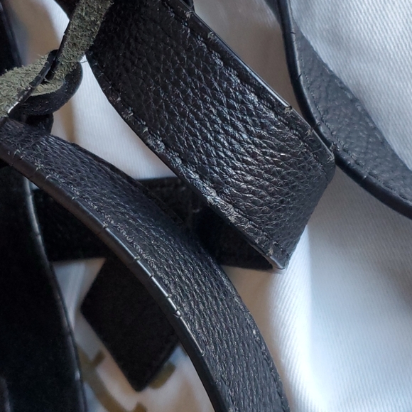 Bugatti Leather Tote Bag - Picture 8 of 13